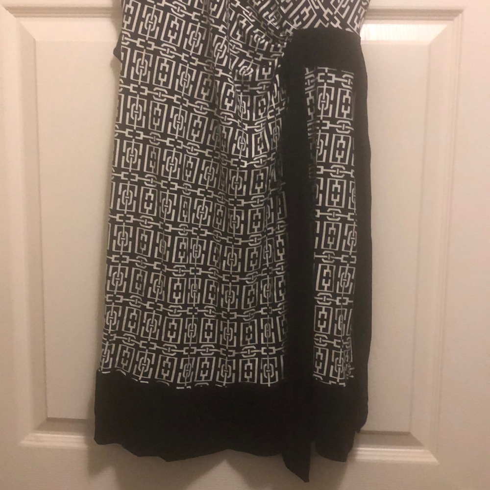 Dress! 👗 - Picture 3 of 4